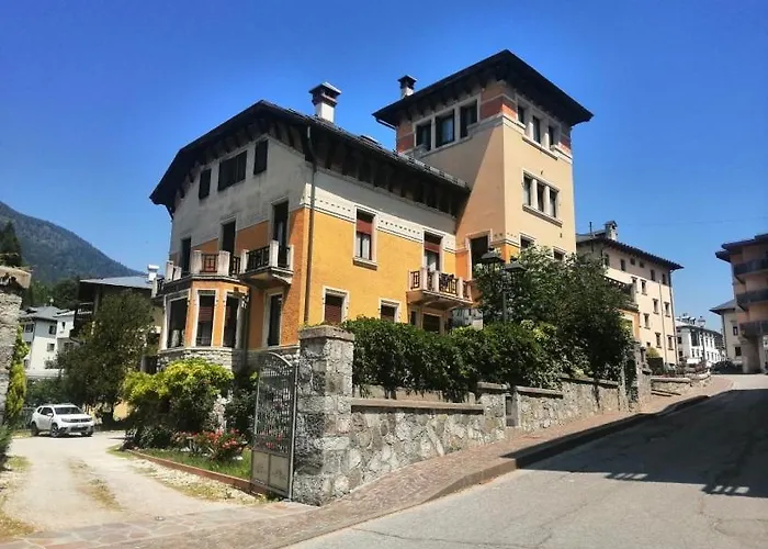 Ester -residenze Dolomitiche- Пьеве-ди-Кадоре